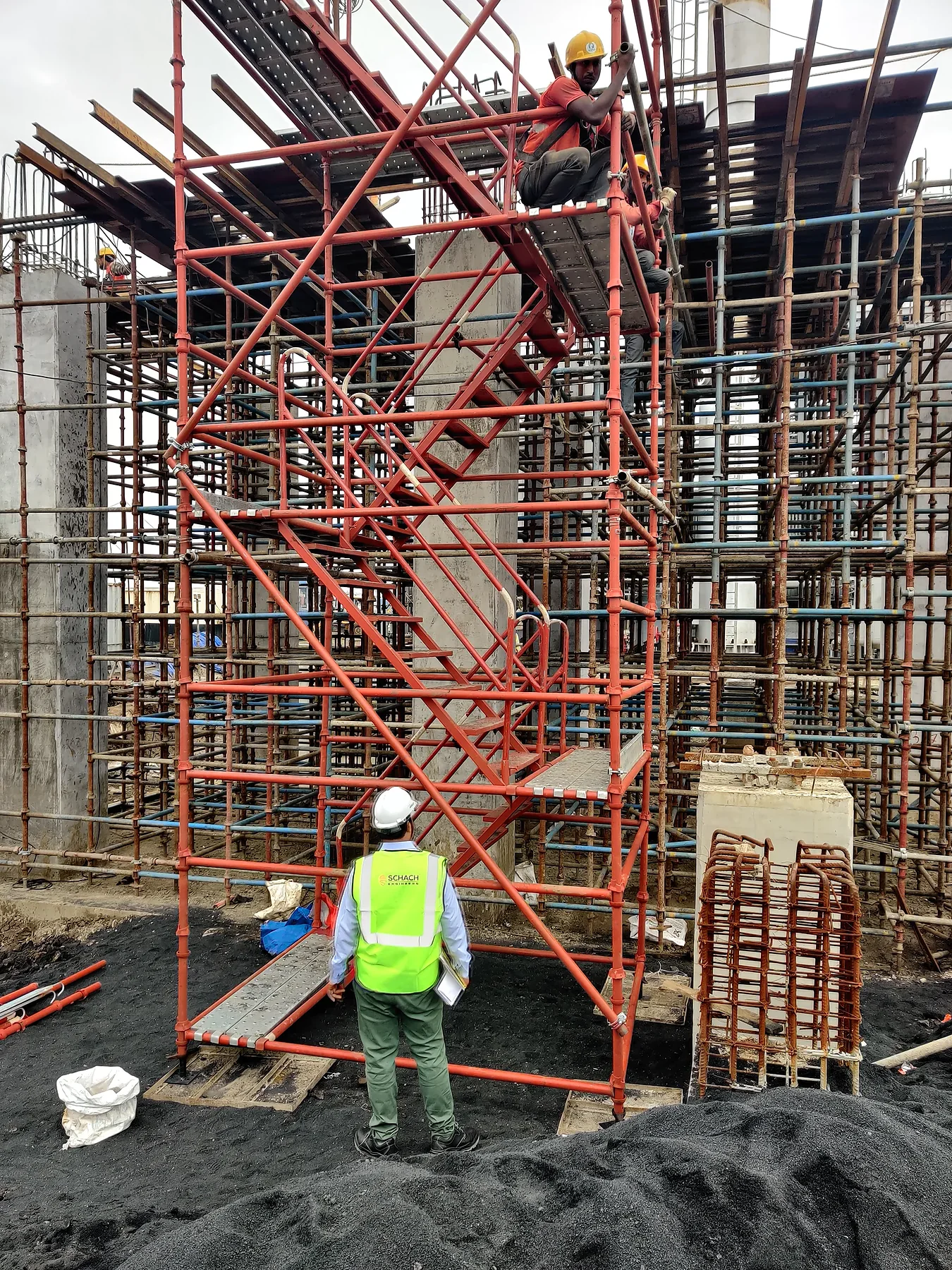 Cuplock site assembly used as a practical reference for modular access planning and training.